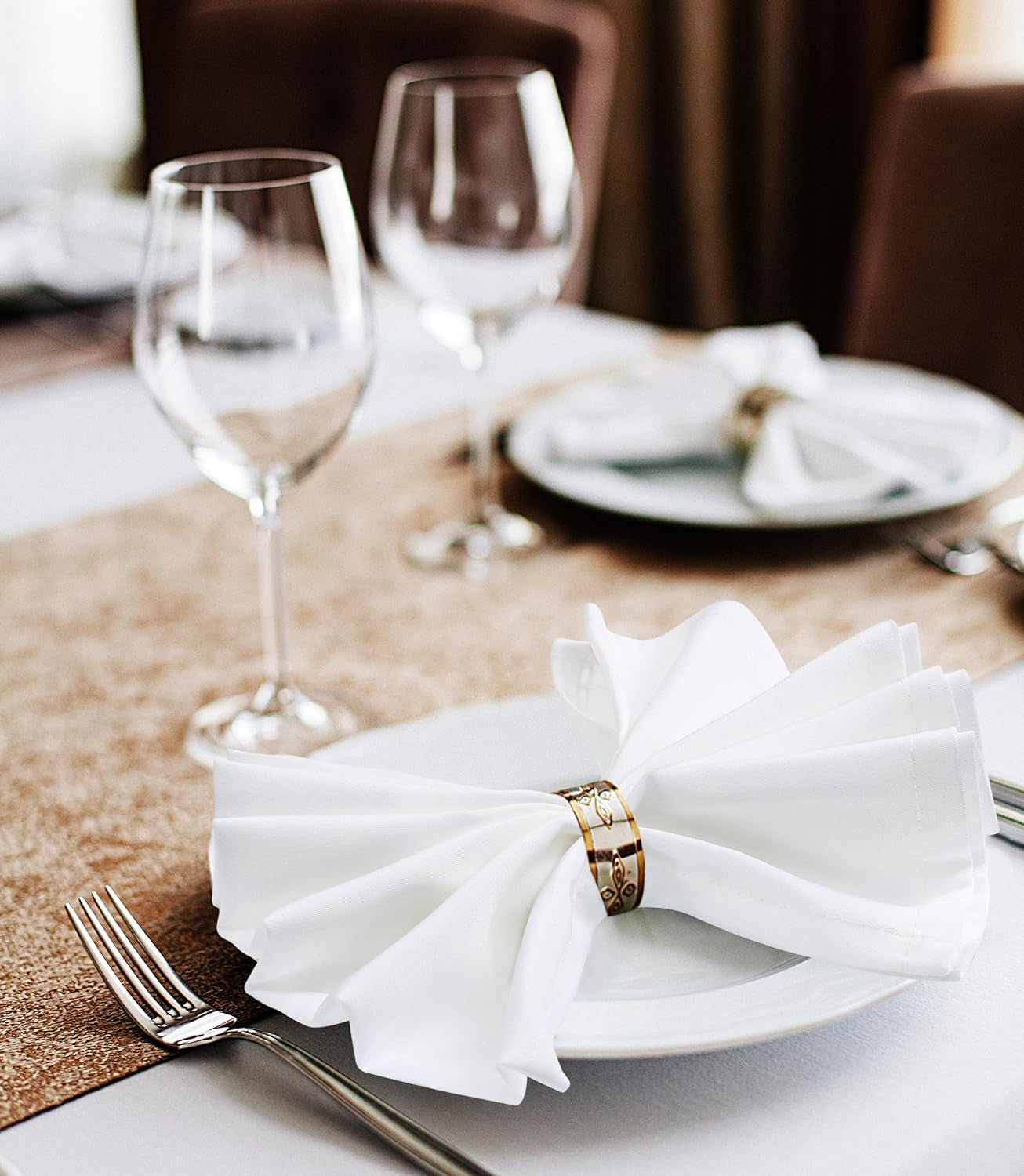 [24 Pack, White] Cloth Napkins 17X17 Inches, 100% Polyester Dinner Napkins with Hemmed Edges, Washable Napkins Ideal for Parties, Weddings and Dinners