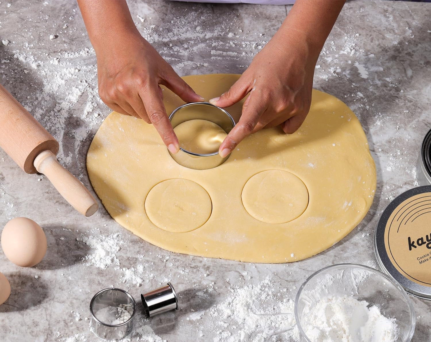 Round Cutters in Graduated Sizes, Stainless Steel, 12 Pc Set (Plain Edge)